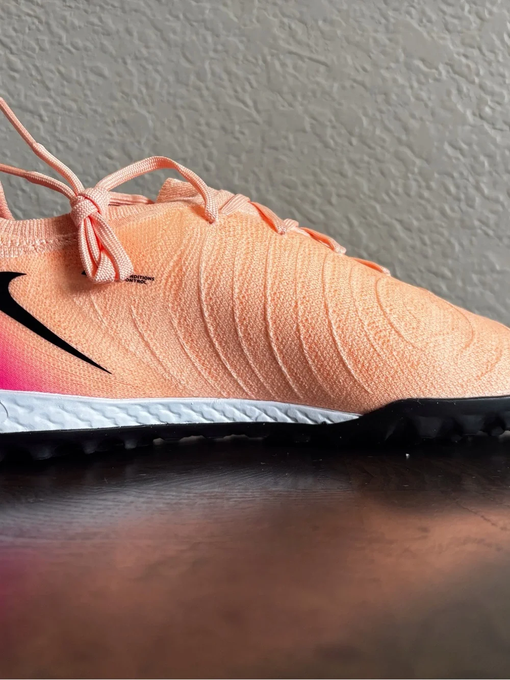 Nike Women's Peach/Coral Turf Soccer Shoes